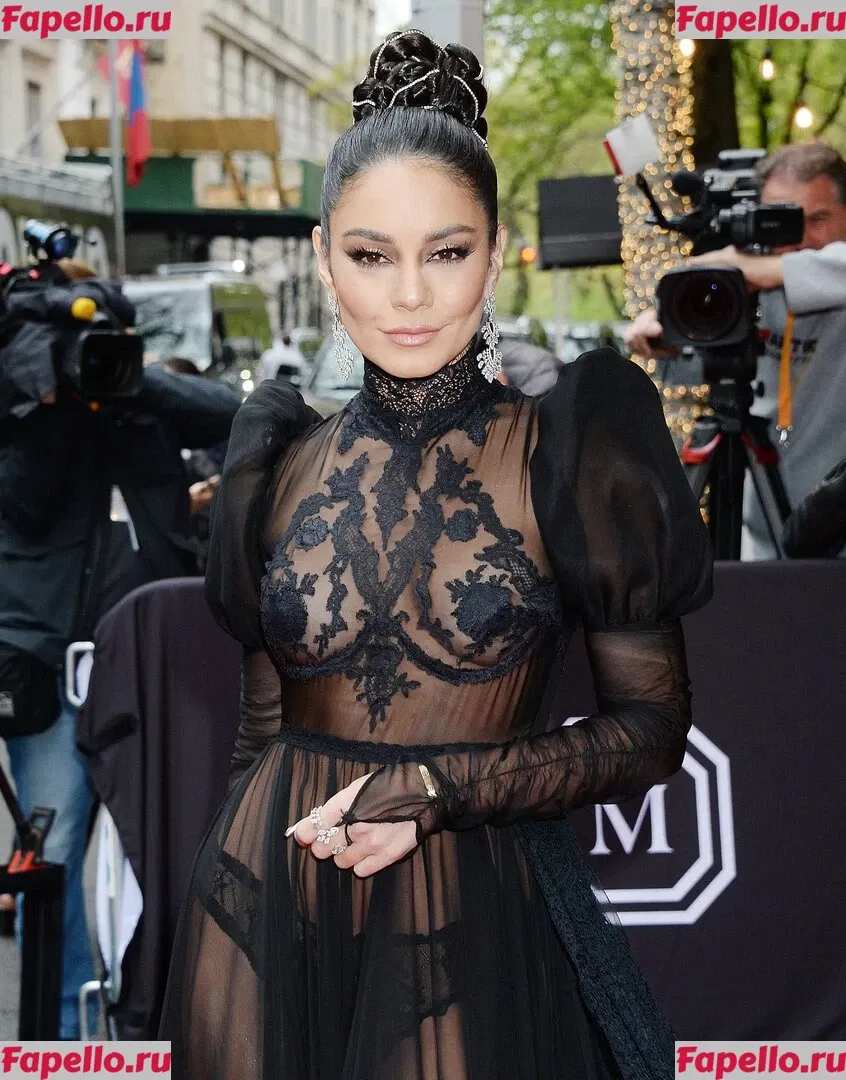 Vanessa Hudgens Onlyfans Photo Gallery 