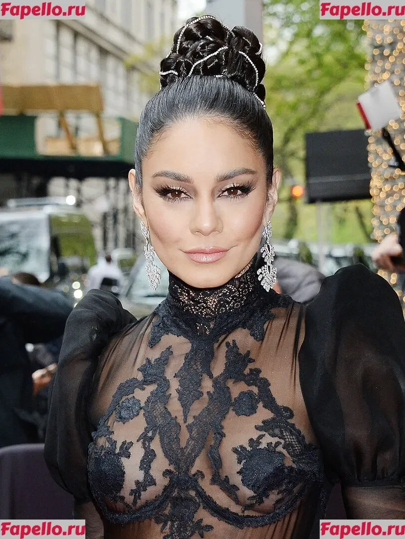 Vanessa Hudgens Onlyfans Photo Gallery 