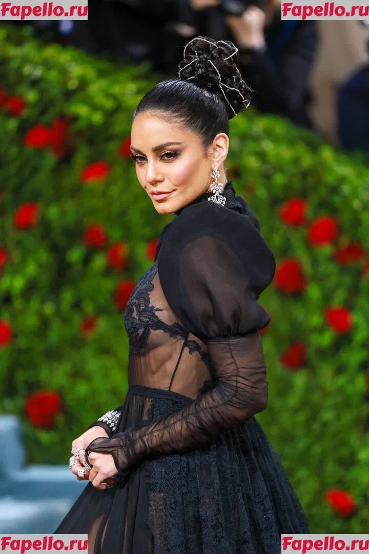 Vanessa Hudgens Onlyfans Photo Gallery 