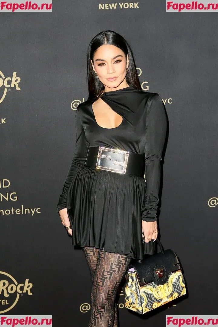 Vanessa Hudgens Onlyfans Photo Gallery 