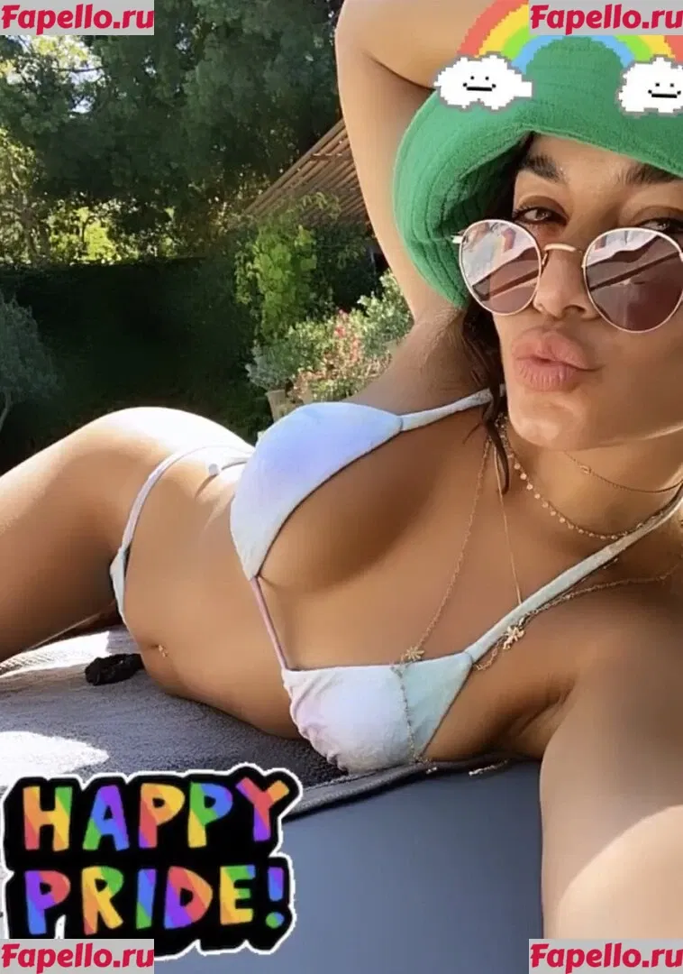 Vanessa Hudgens Onlyfans Photo Gallery 