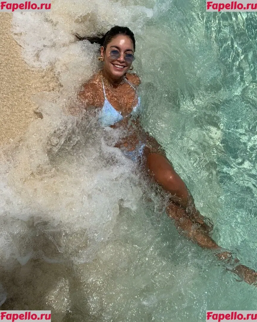 Vanessa Hudgens Onlyfans Photo Gallery 