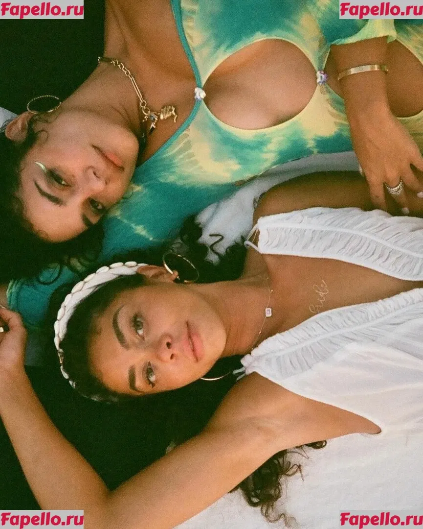 Vanessa Hudgens Onlyfans Photo Gallery 