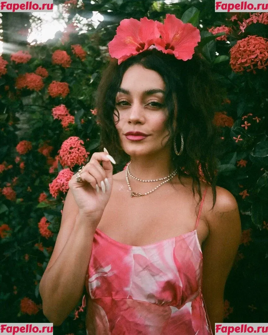 Vanessa Hudgens Onlyfans Photo Gallery 