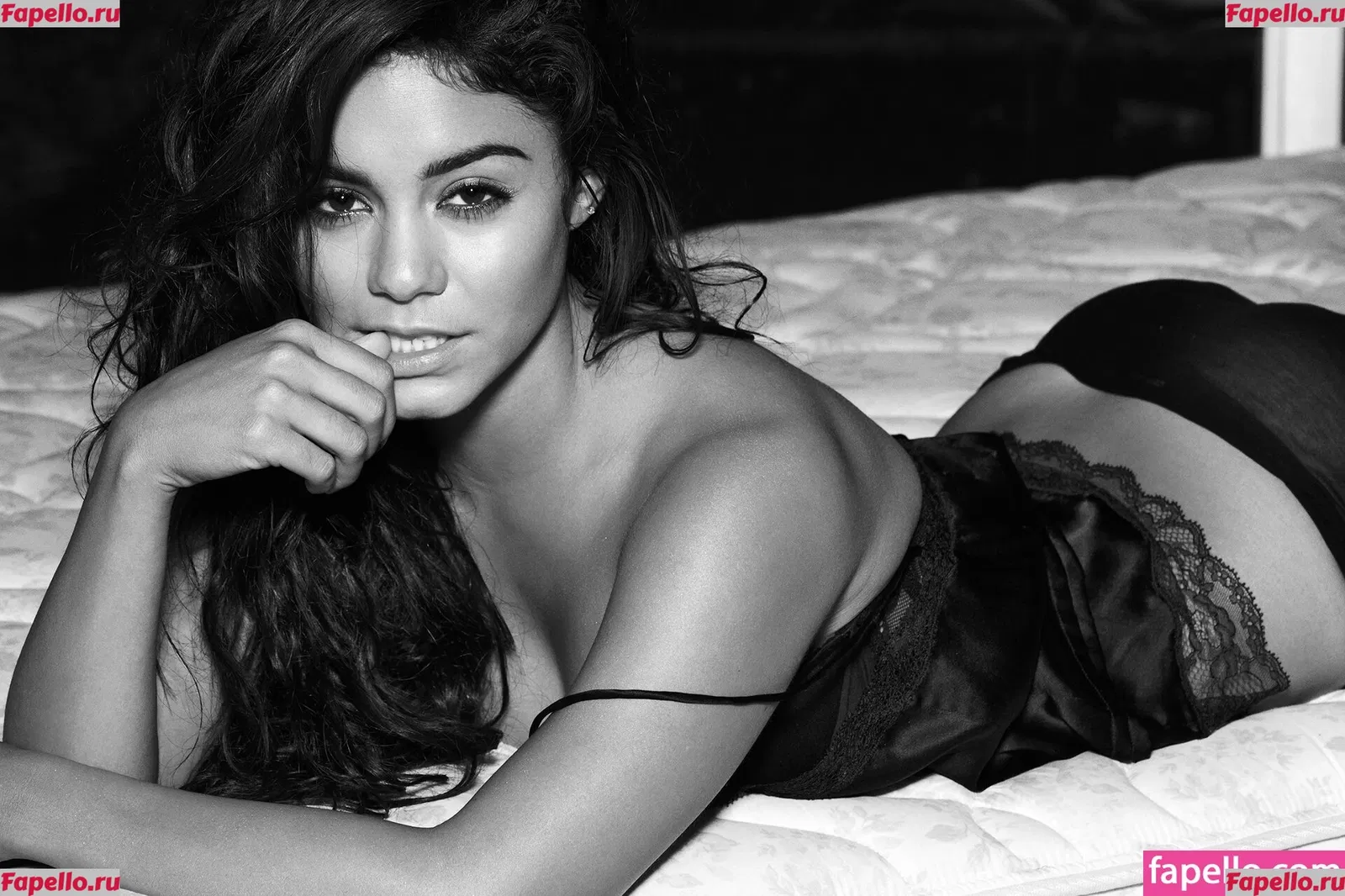 Vanessa Hudgens Onlyfans Photo Gallery 