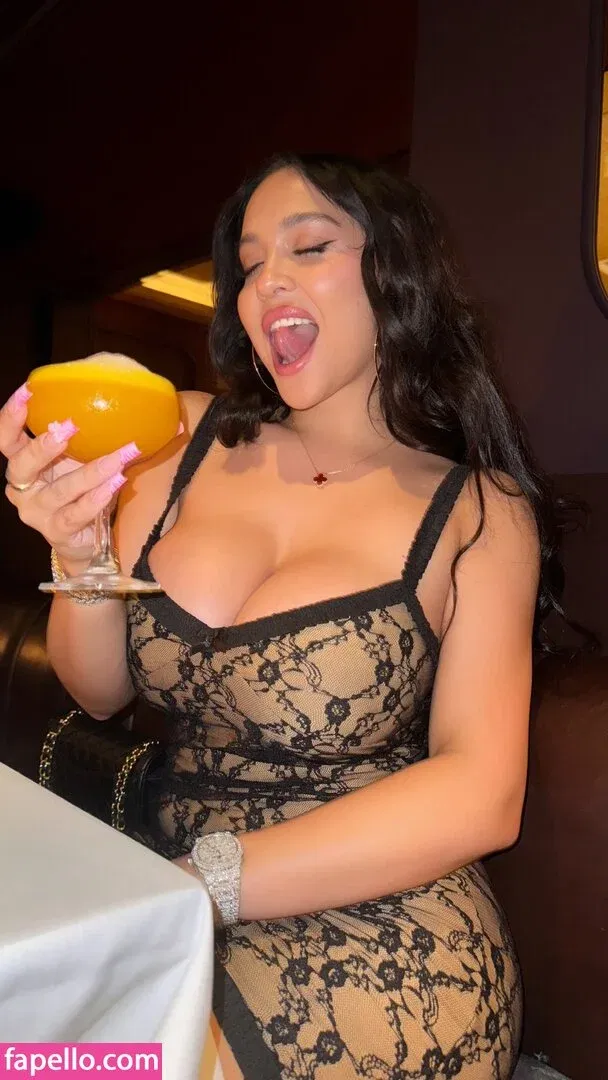 Vanessa Hudgens Onlyfans Photo Gallery 