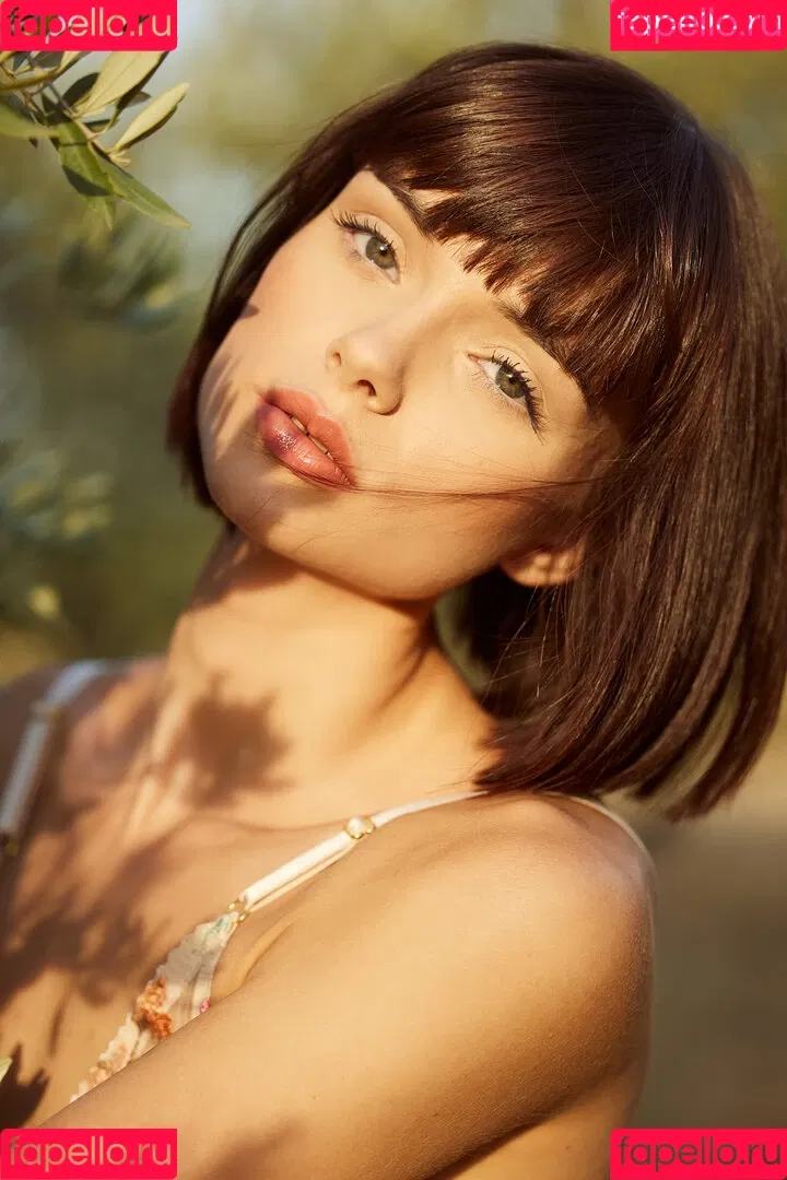 Marie Grippon Onlyfans Photo Gallery 