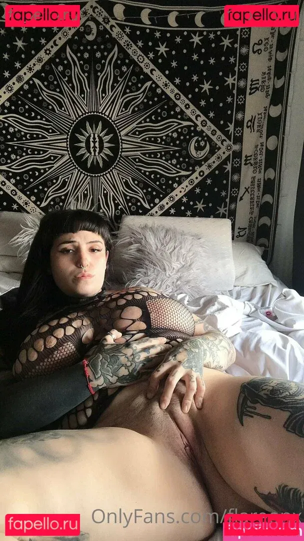 flareonx Onlyfans Photo Gallery 