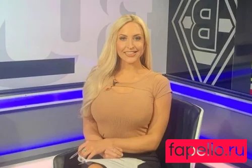Emma Jones Nude Onlyfans Photo 9
