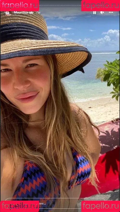 Manon Lagreve Onlyfans Photo Gallery 