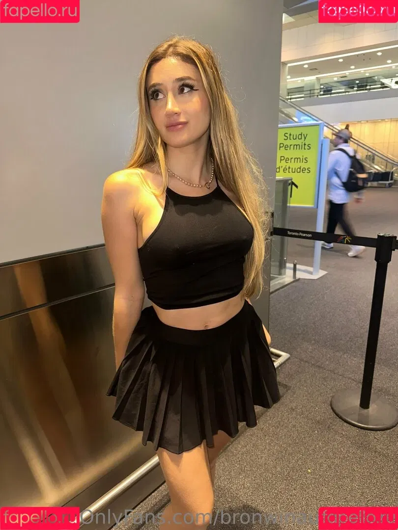Bronwin Onlyfans Photo Gallery 