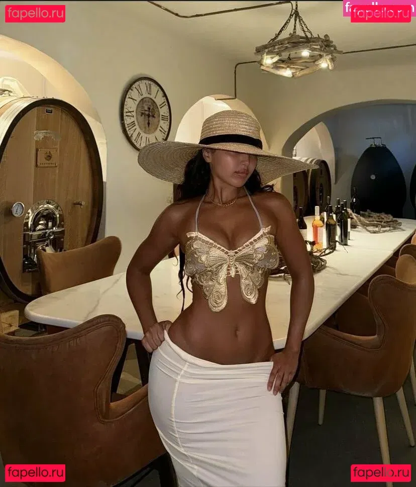 Akirayass Onlyfans Photo Gallery 