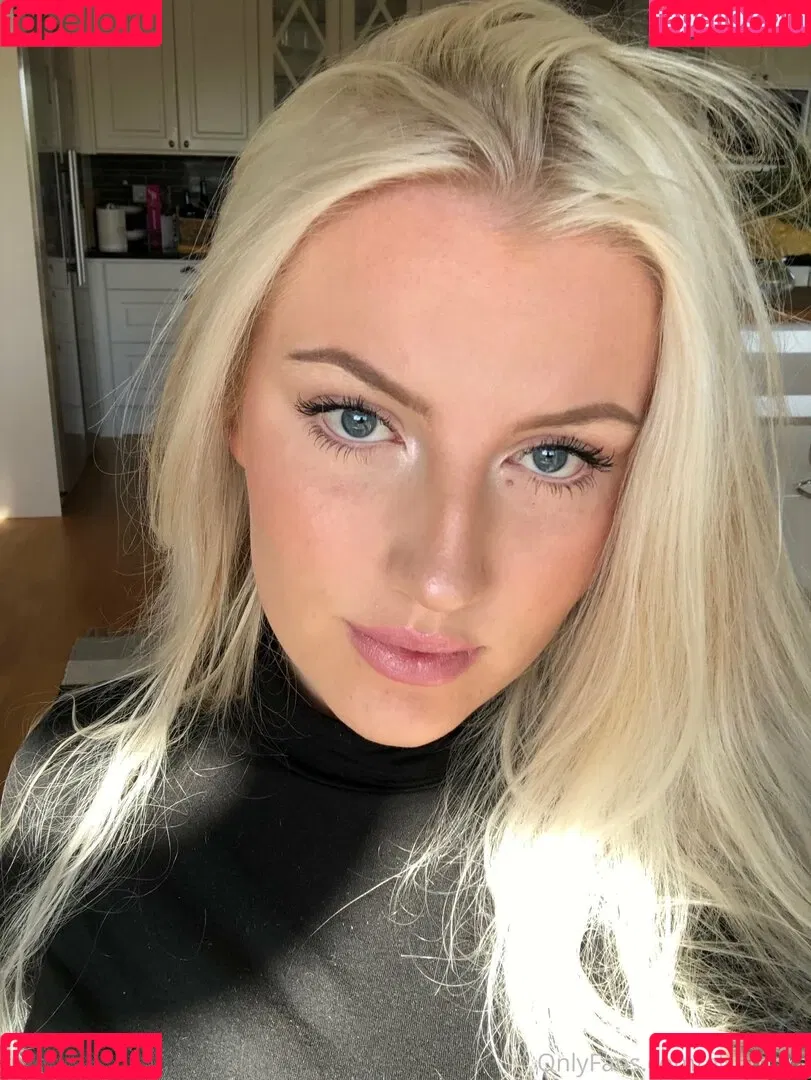 Elsathora Onlyfans Photo Gallery 