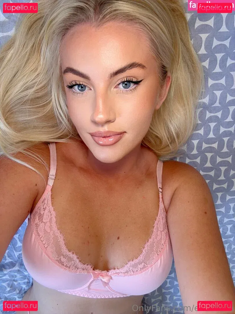 Elsathora Onlyfans Photo Gallery 