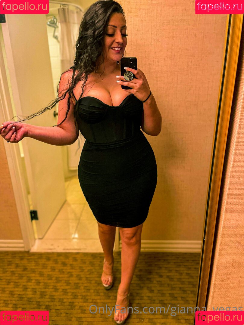 gianna_vegas Onlyfans Photo Gallery 