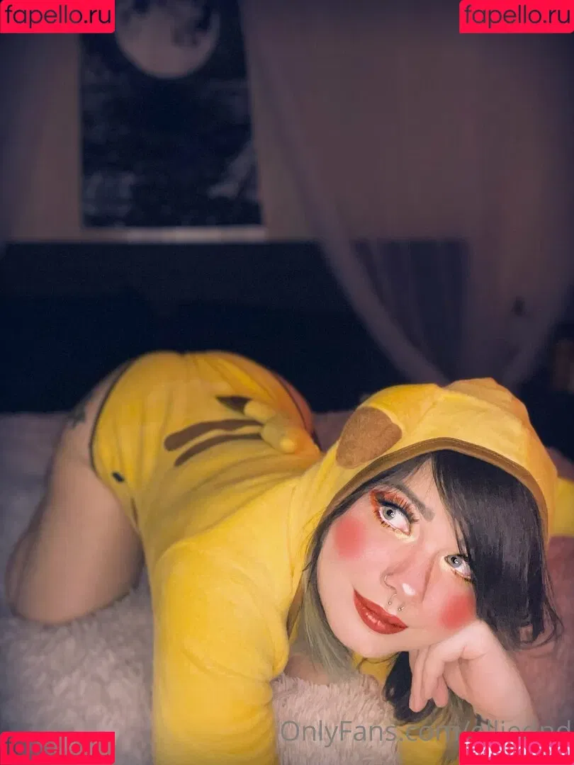 EllieDND Onlyfans Photo Gallery 