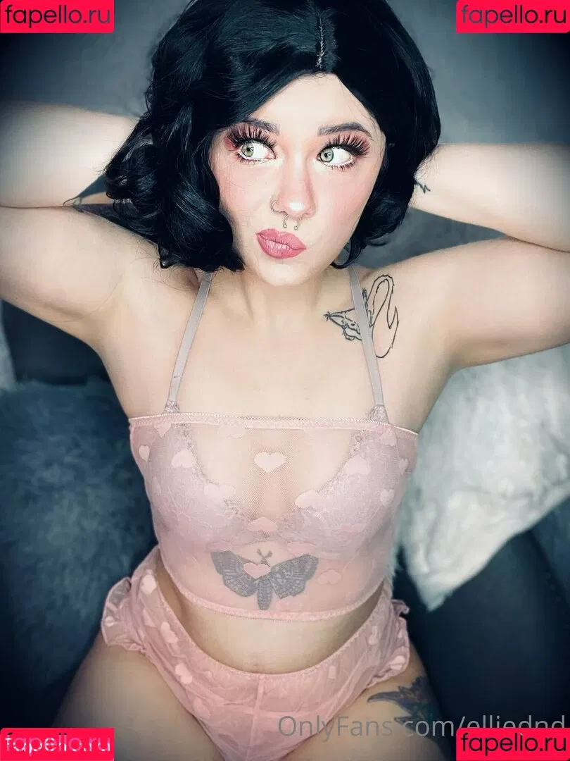 EllieDND Onlyfans Photo Gallery 
