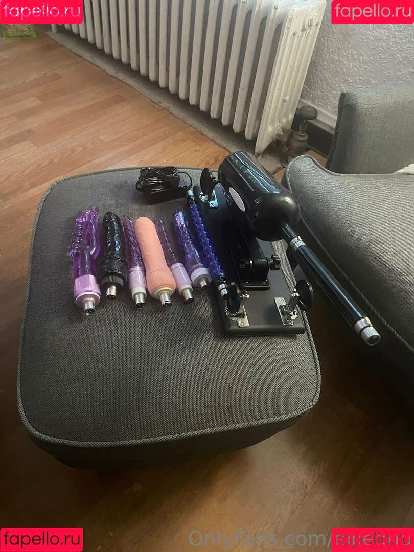 EllieDND Onlyfans Photo Gallery 