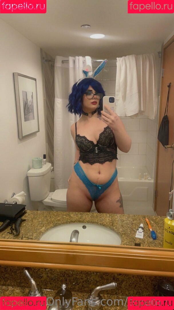 EllieDND Onlyfans Photo Gallery 