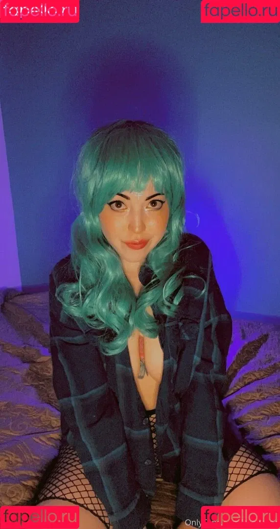 rueeruee Onlyfans Photo Gallery 