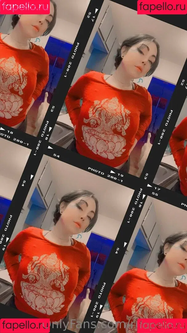 rueeruee Onlyfans Photo Gallery 