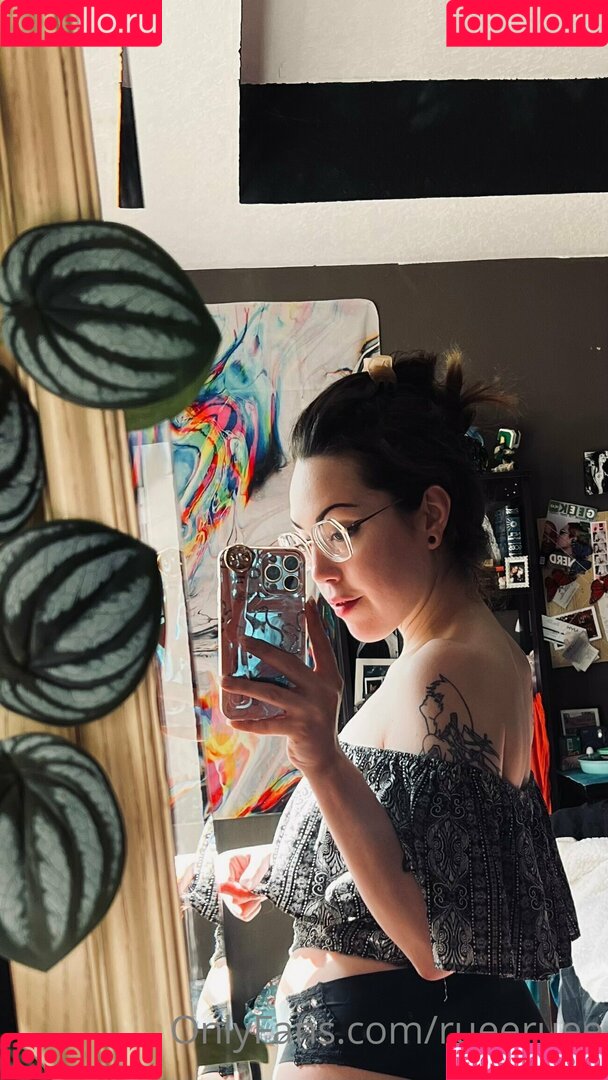 rueeruee Onlyfans Photo Gallery 