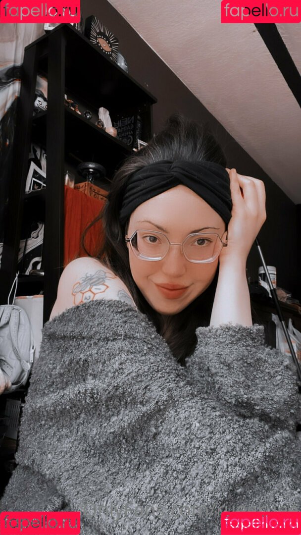 rueeruee Onlyfans Photo Gallery 