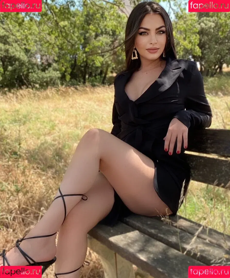 Francaiselolli Onlyfans Photo Gallery 