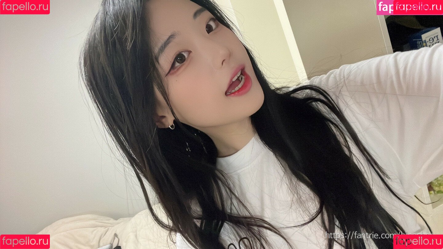 hinachan01 Onlyfans Photo Gallery 