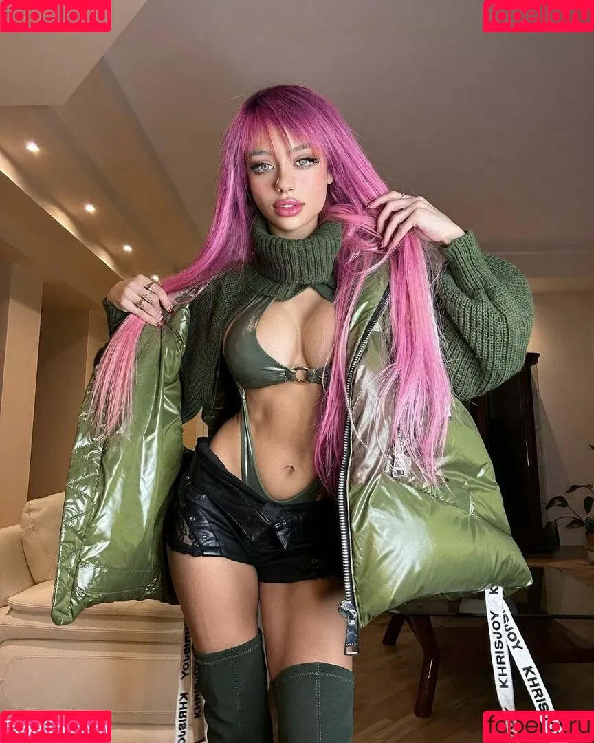 Christina Bertevello Onlyfans Photo Gallery 