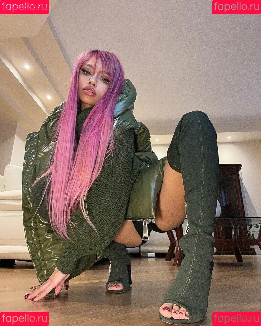 Christina Bertevello Onlyfans Photo Gallery 