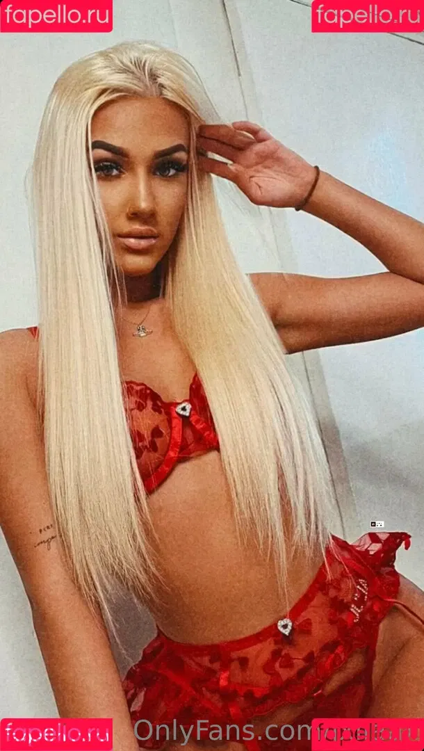 blondiexof Onlyfans Photo Gallery 