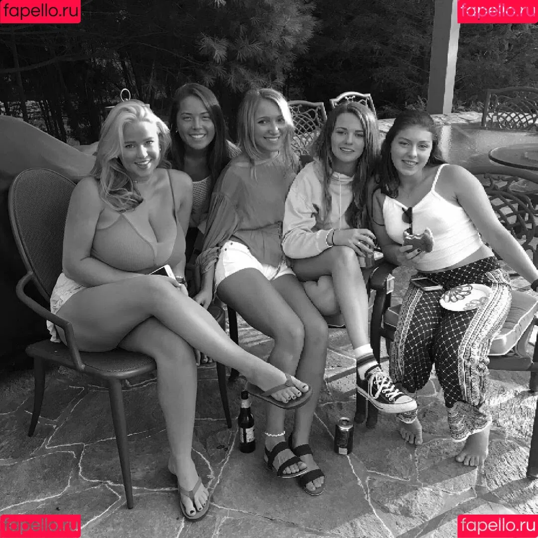 Kelsey Onlyfans Photo Gallery 