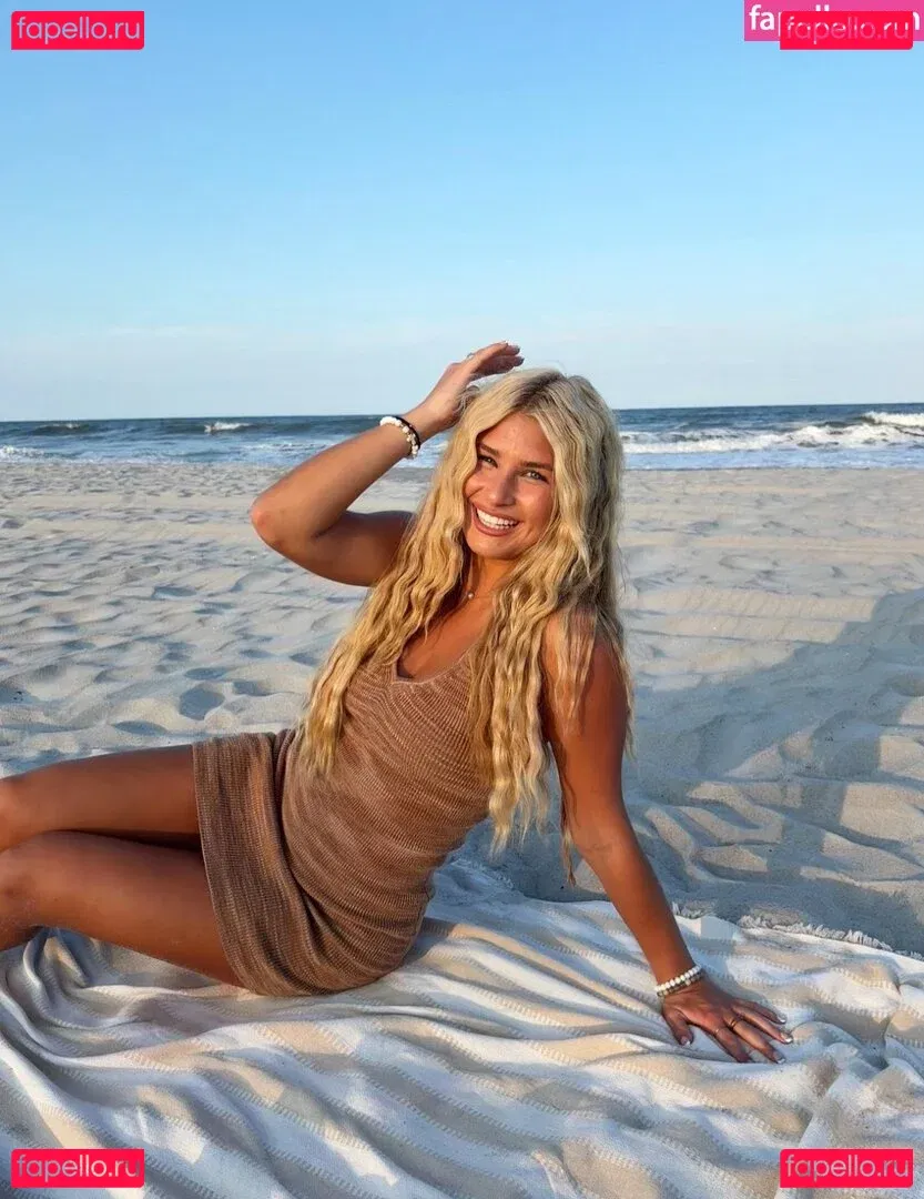 Kelsey Onlyfans Photo Gallery 