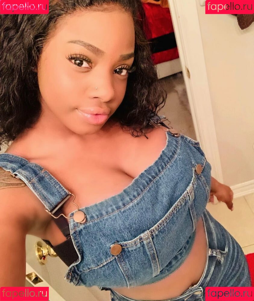 Itstaviaa Onlyfans Photo Gallery 