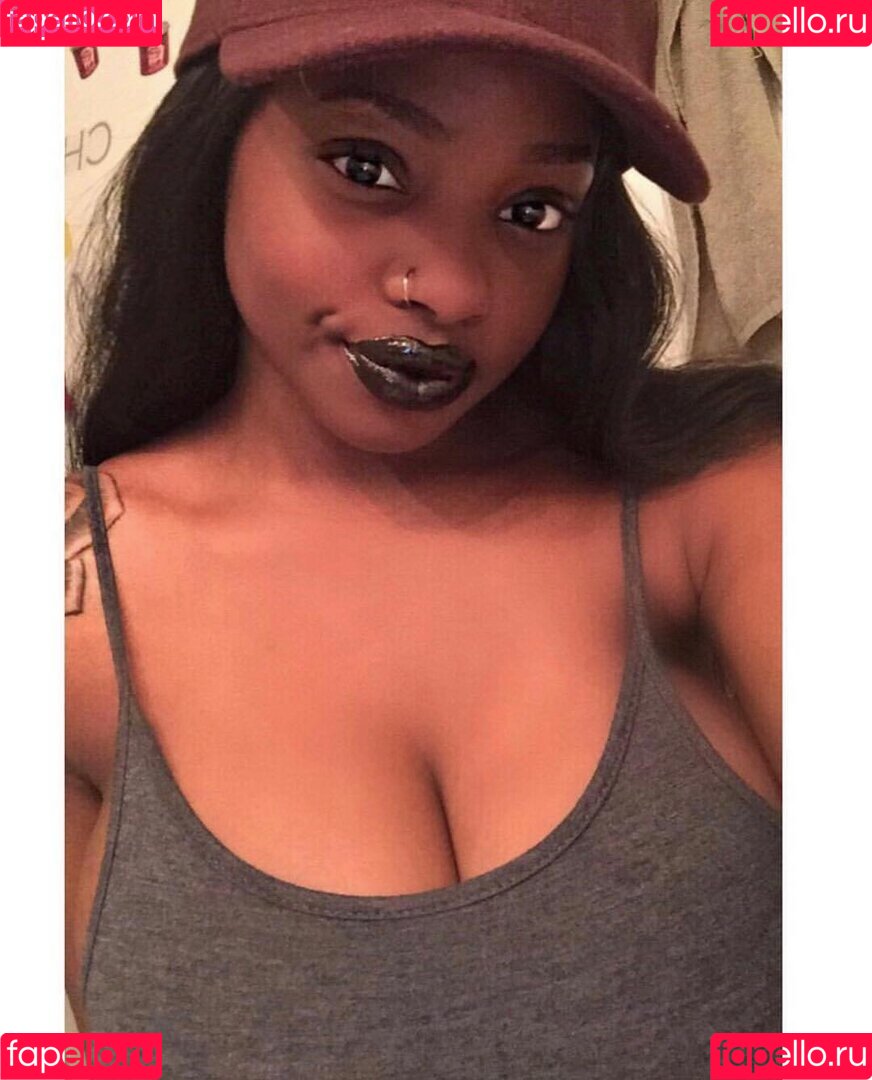 Itstaviaa Onlyfans Photo Gallery 