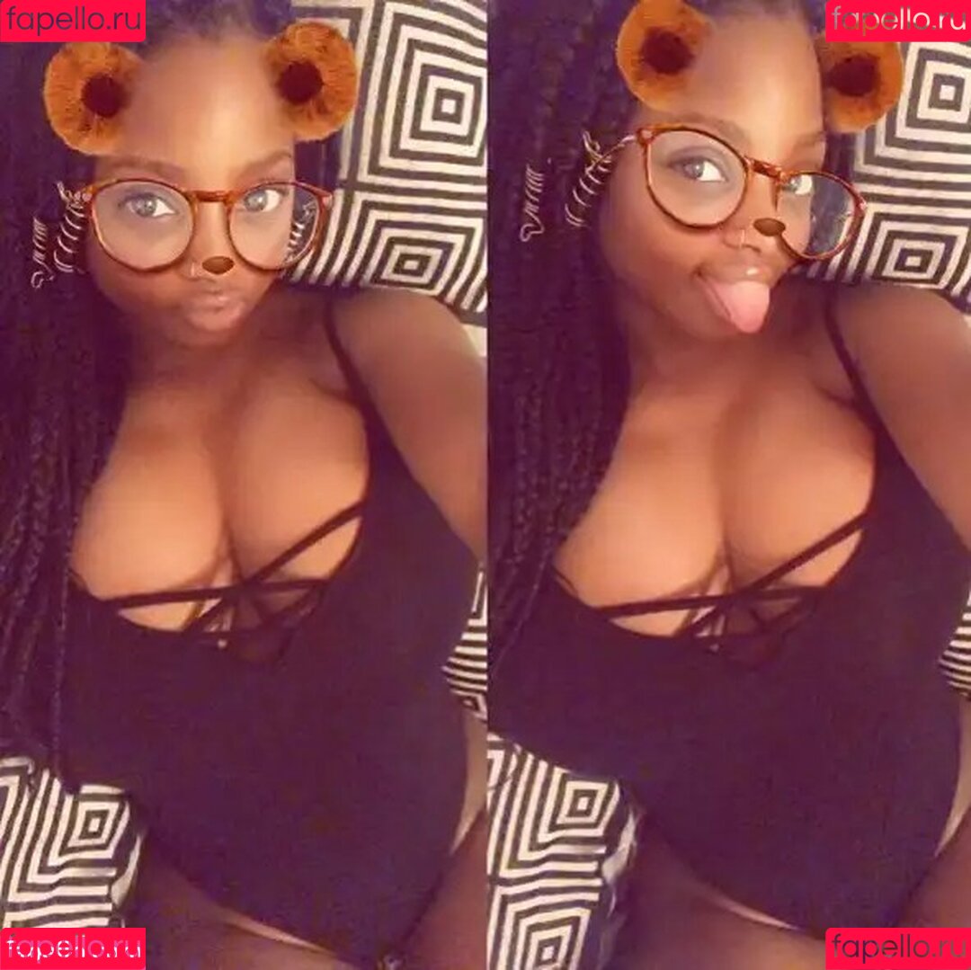 Itstaviaa Onlyfans Photo Gallery 