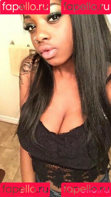 Itstaviaa Onlyfans Photo Gallery 