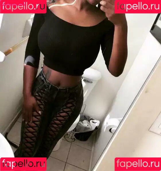 Itstaviaa Onlyfans Photo Gallery 