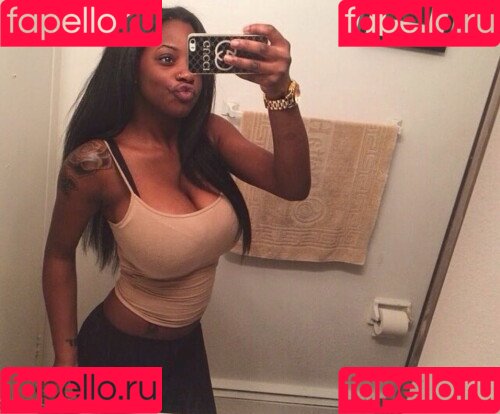 Itstaviaa Onlyfans Photo Gallery 