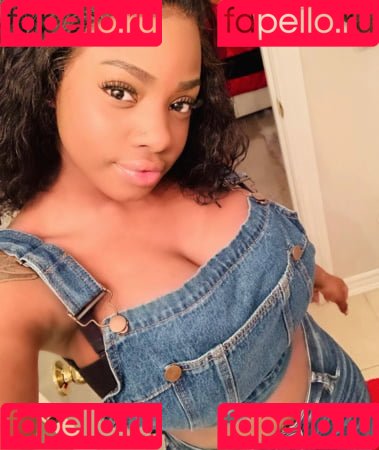 Itstaviaa Onlyfans Photo Gallery 