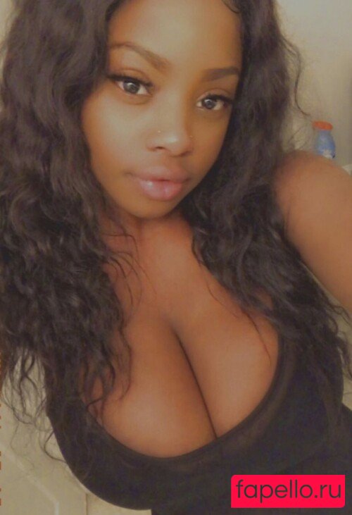 Itstaviaa Nude Onlyfans Photo 33