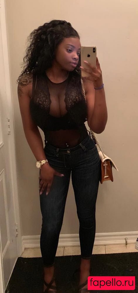 Itstaviaa Nude Onlyfans Photo 26