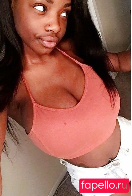 Itstaviaa Nude Onlyfans Photo 4