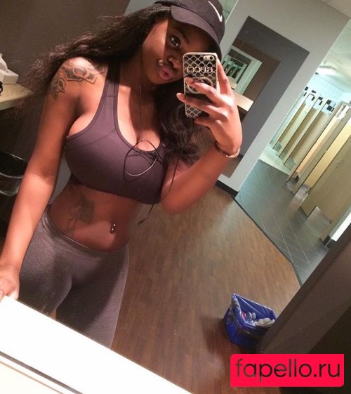 Itstaviaa Onlyfans Photo Gallery 