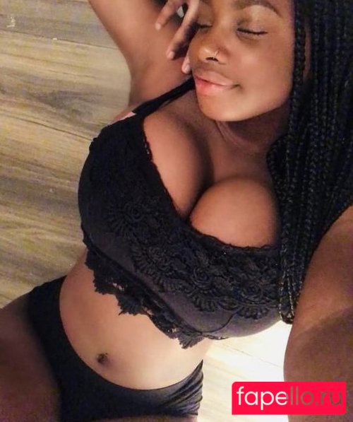 Itstaviaa Onlyfans Photo Gallery 