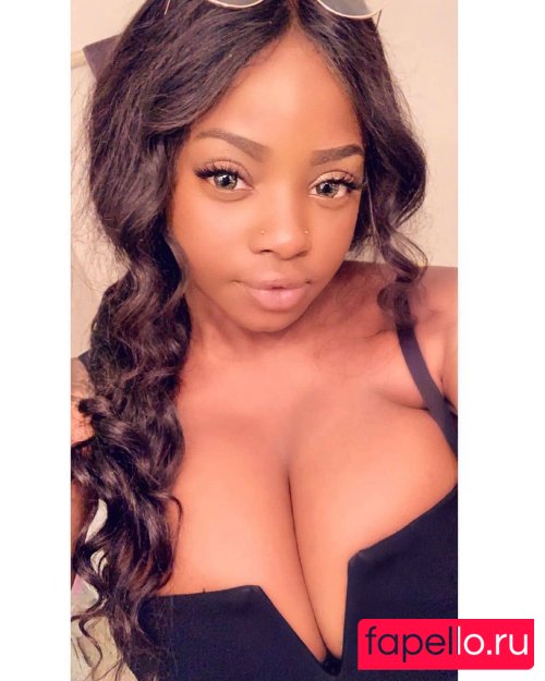 Itstaviaa Onlyfans Photo Gallery 