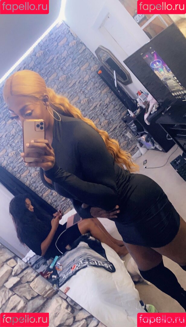 amazonhung Onlyfans Photo Gallery 