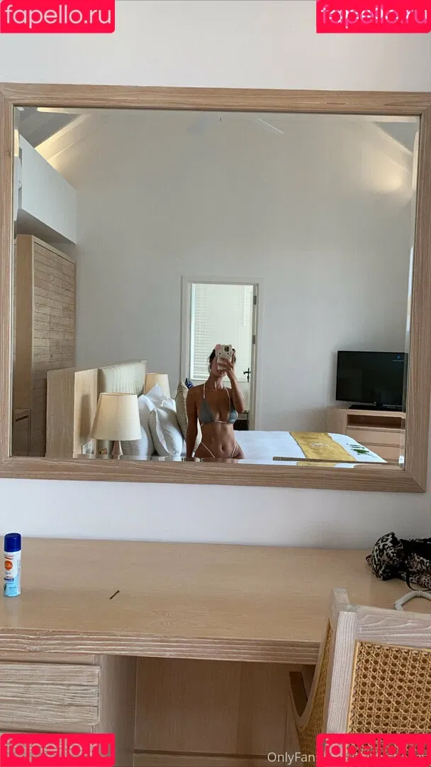 Kristychaaan Onlyfans Photo Gallery 