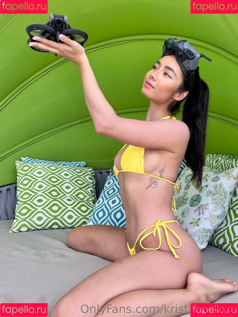 Kristychaaan Onlyfans Photo Gallery 